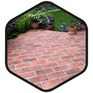 Ceramika ze starej cegły i dachówki